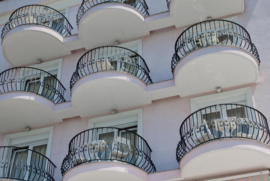 Hotel Vali Dramalj Криквеница Екстериор снимка