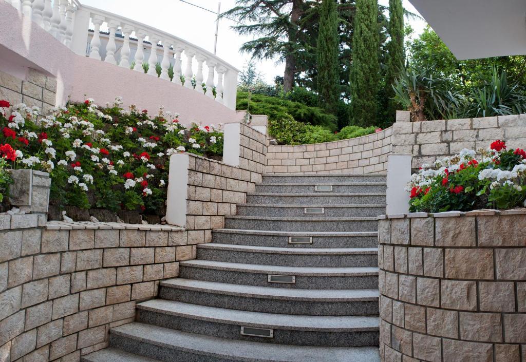 Hotel Vali Dramalj Криквеница Екстериор снимка