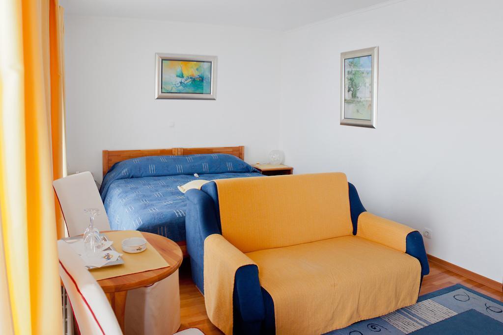 Hotel Vali Dramalj Криквеница Стая снимка